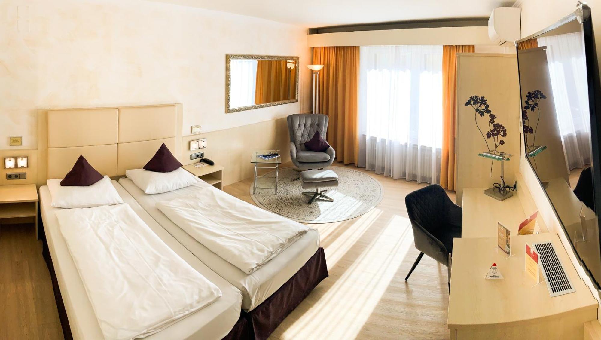 City Hotel Ost Am Koe Augsburg Exterior photo